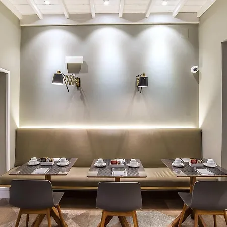 Accademia Club & 3* Roma